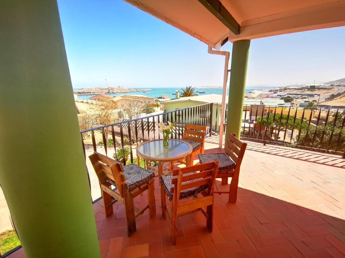 Zur Waterkant Guesthouse Lüderitz Esterno foto